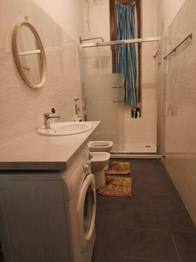 Nice And Quiet Accommodation In The City Center Milano Ngoại thất bức ảnh