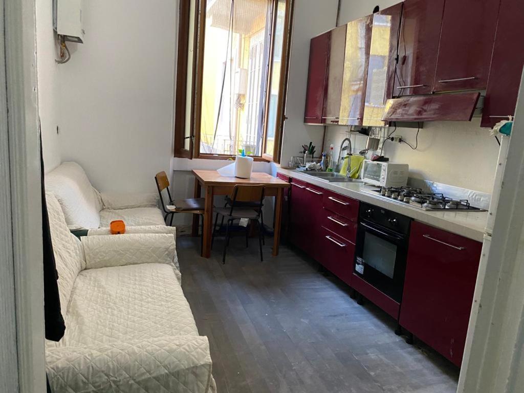 Nice And Quiet Accommodation In The City Center Milano Ngoại thất bức ảnh